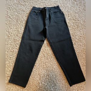 Black Vintage High Rise BillBlass Mom Jeans Women’s Size 6.